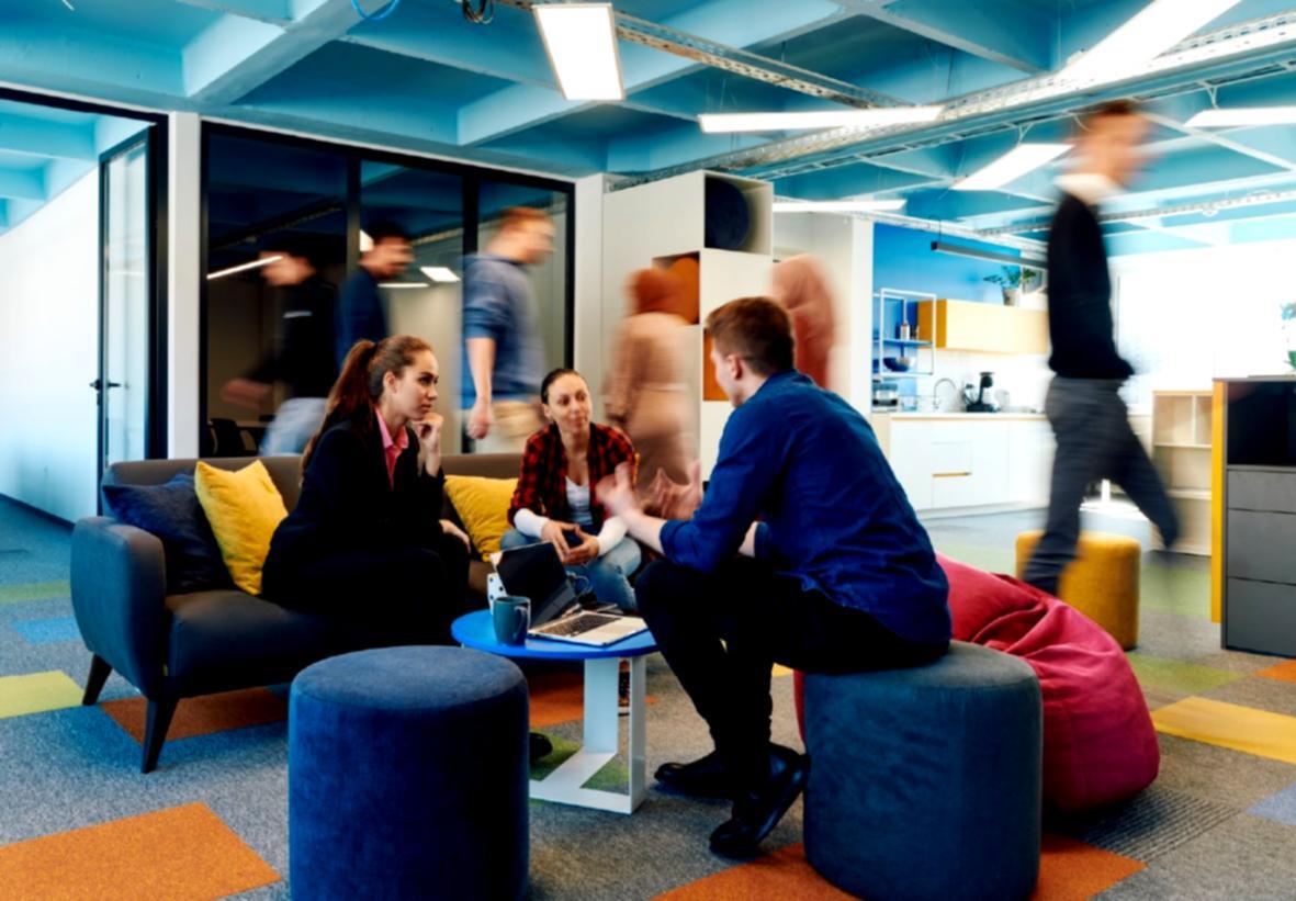 Detailaufnahme von Finanzdokumenten und Planungsunterlagen